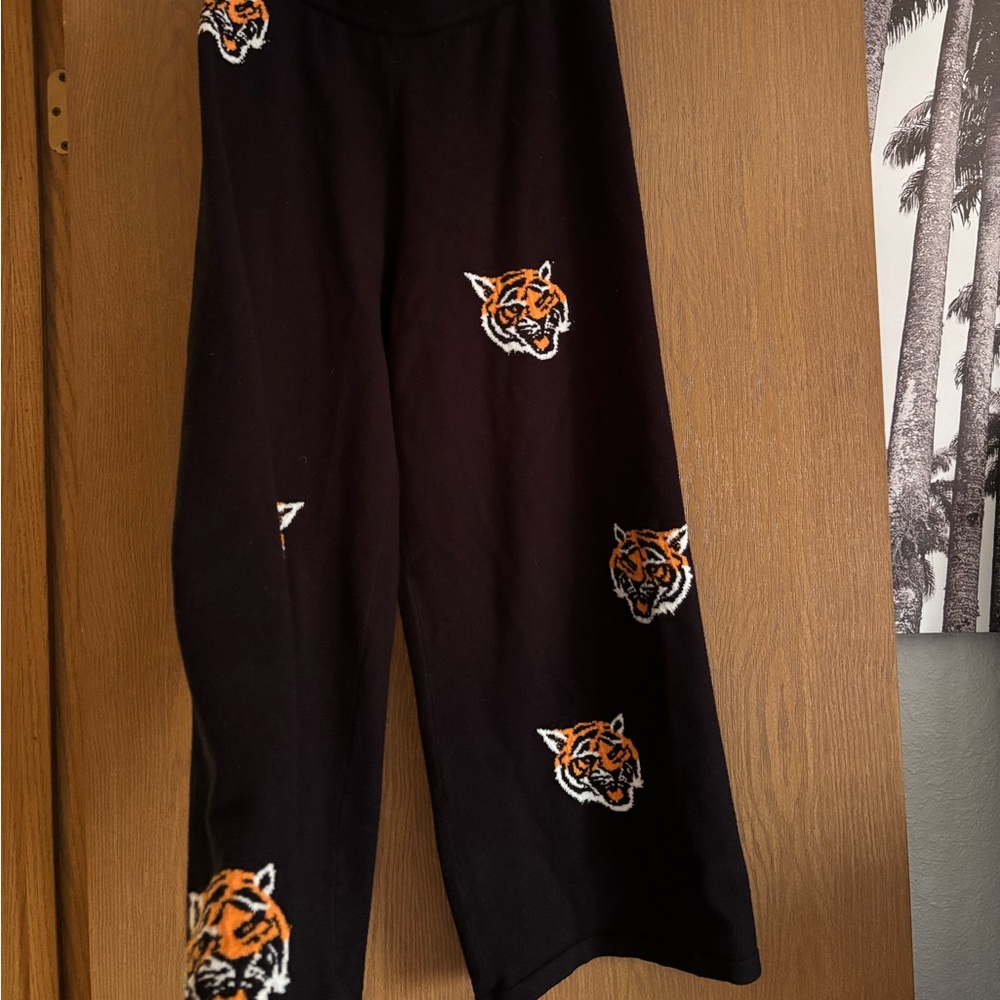 DRESSED IN LALA - FIERCE FEMALE KNIT PANTS
